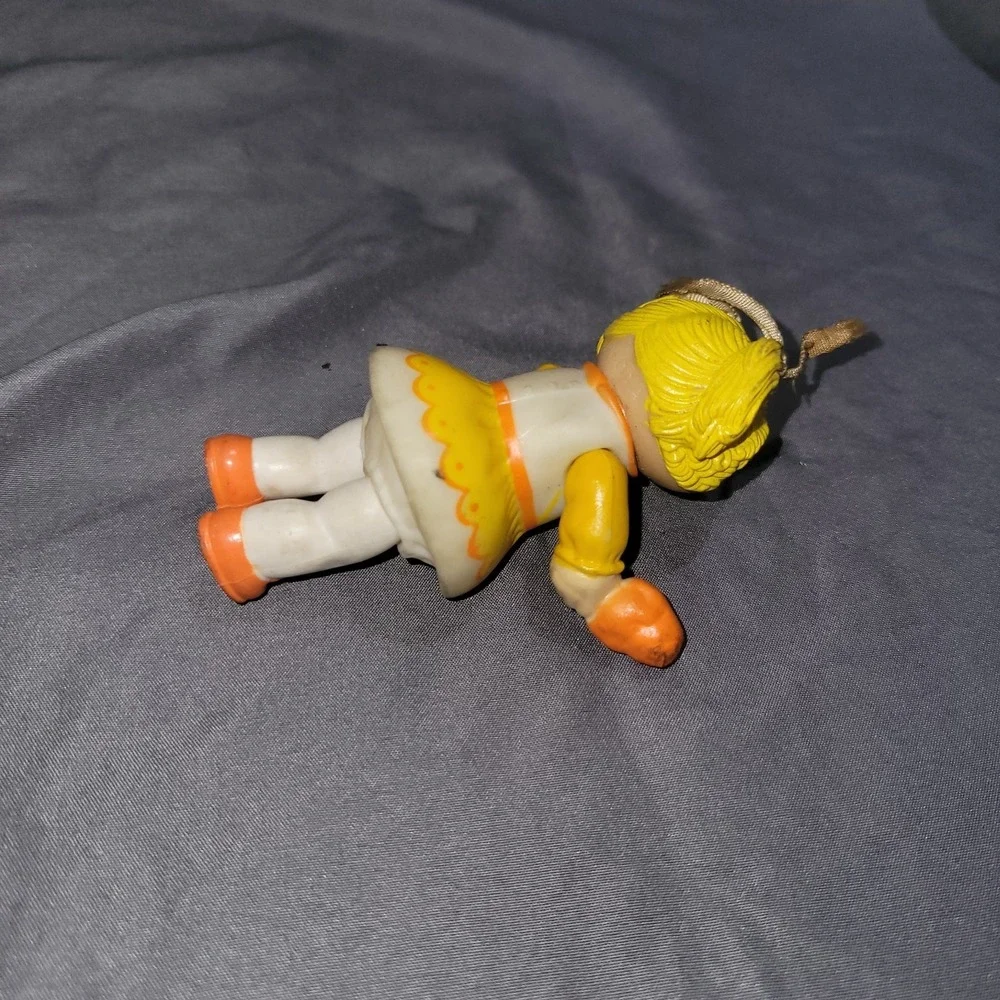 VTG 1984 Cabbage Patch Kids Doll Poseable Figure Emelda Faith Collectible